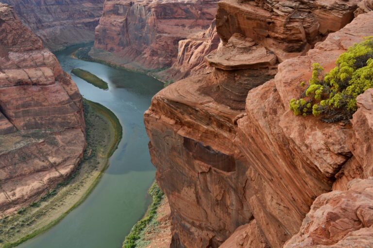 Voyage spirituel aux USA : itinéraires de reconnexion à travers les hauts lieux sacrés américains